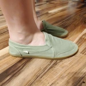 Sanuk slip on shoes
